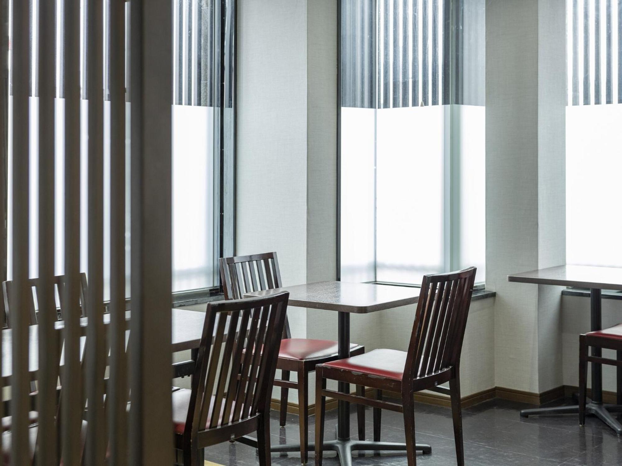Hotel Wing International Miyakonojō Екстериор снимка